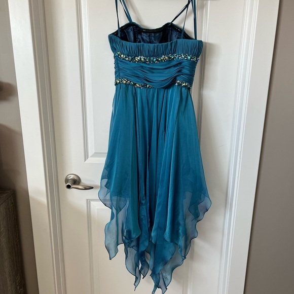 Grad dress from L.A / USA - Picture 2 of 3